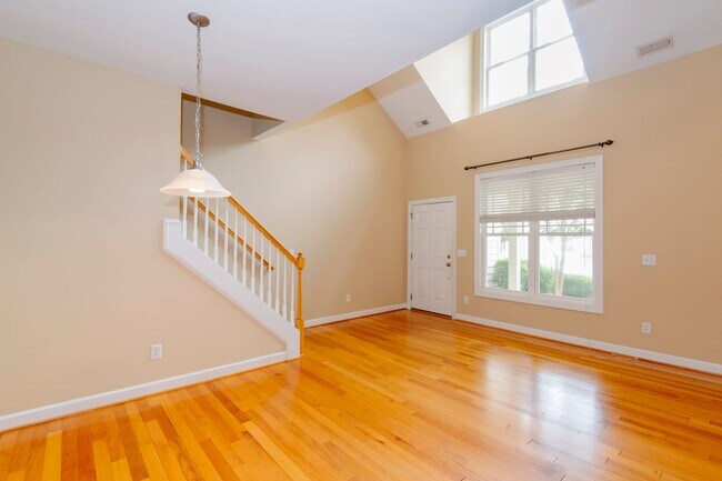 Foto del edificio - Charming Townhome in the Heart of Wake Forest!