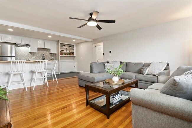 Foto del edificio - 12470 Fernwood Dr