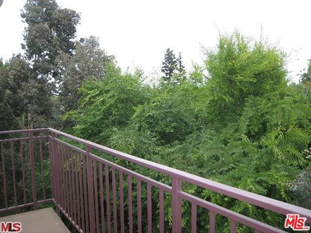 Building Photo - 5252 Coldwater Canyon Ave