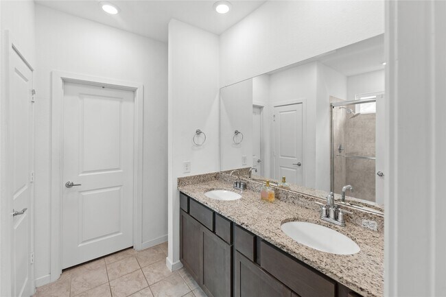 Foto del edificio - 21730 Heather Elm Dr