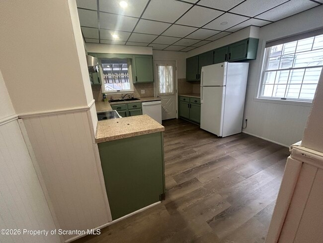 Building Photo - 610-610 N Sumner Ave