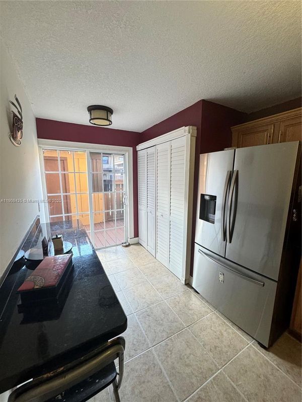 Building Photo - 9986 Royal Palm Blvd