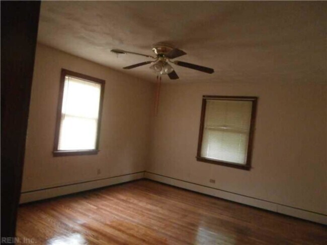 Foto del edificio - 6366 Whittier Dr