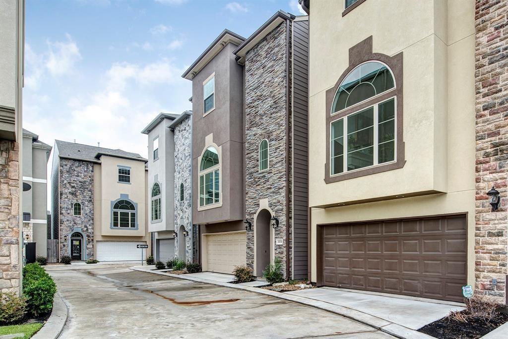 Foto principal - 11131 Olympia Dr