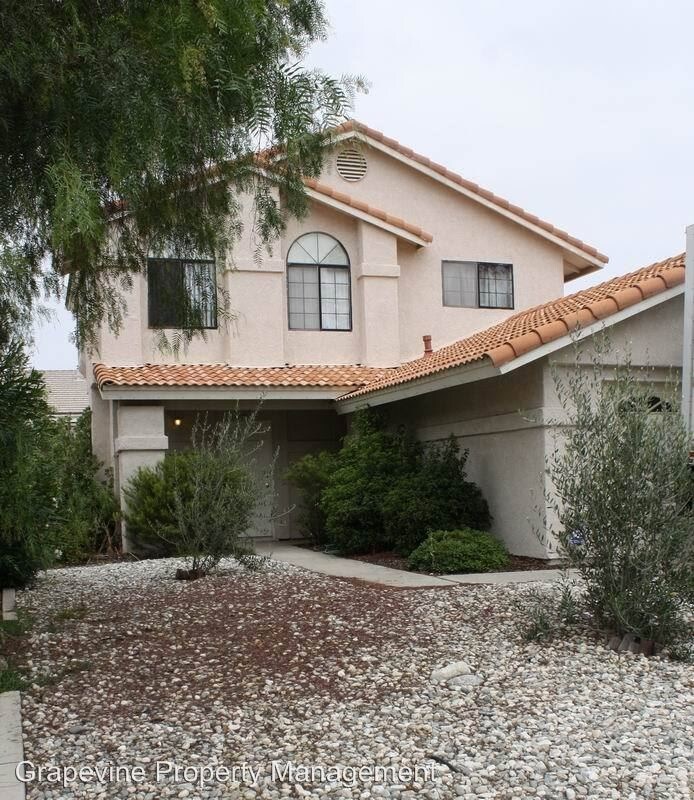 Primary Photo - 39649 Oak Cliff Dr