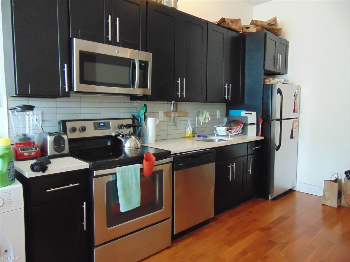 6 br, 2 bath - 595 Central Ave - 6 br, 2 bath  - 595 Central Ave