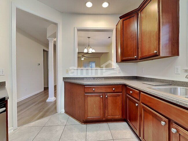 Building Photo - 220 Marino Pl