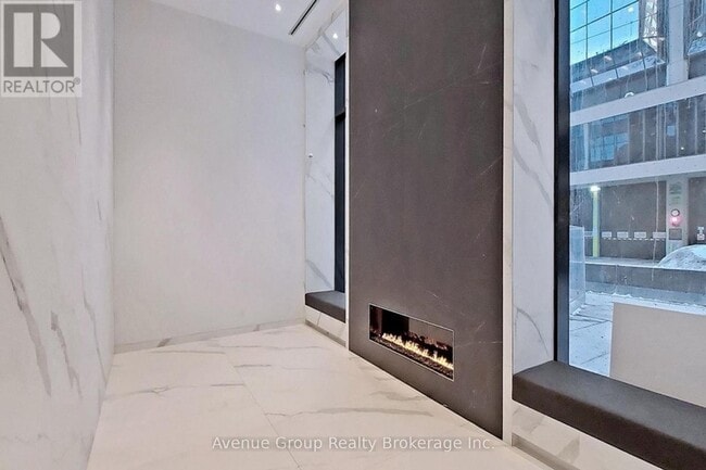 Building Photo - 20 Edward St