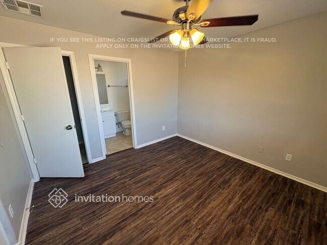 Building Photo - 14812 W Acapulco Ln