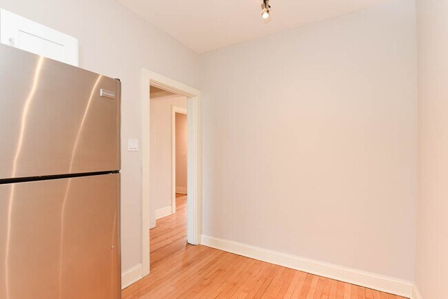 Foto del edificio - 2231 N Rockwell St