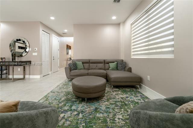 Foto del edificio - 9791 NW 75th St