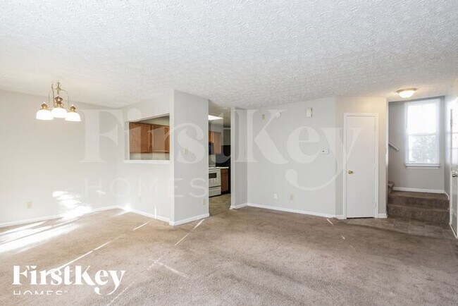 Building Photo - 5144 Stanhope Ln