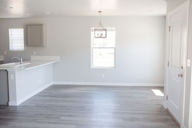 Foto del edificio - Townhomes at Jericho