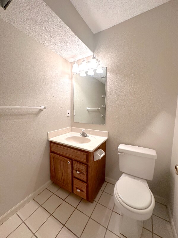 Foto del edificio - 1523 E 120th St
