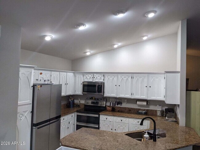 Foto del edificio - 4341 E Betty Elyse Ln