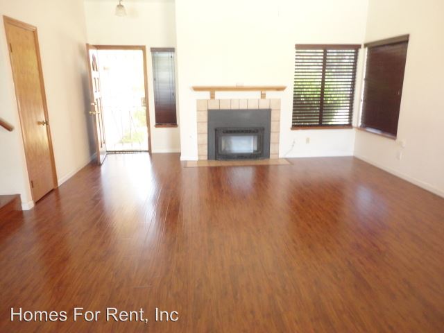 Building Photo - 4934 W Hemlock Ave