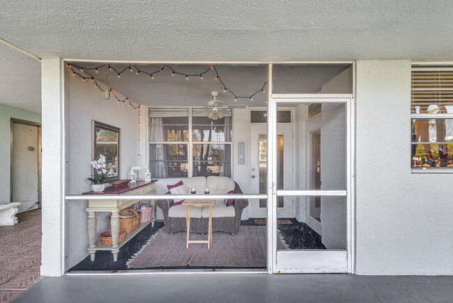 Foto del edificio - 109 Paradise Harbour Blvd