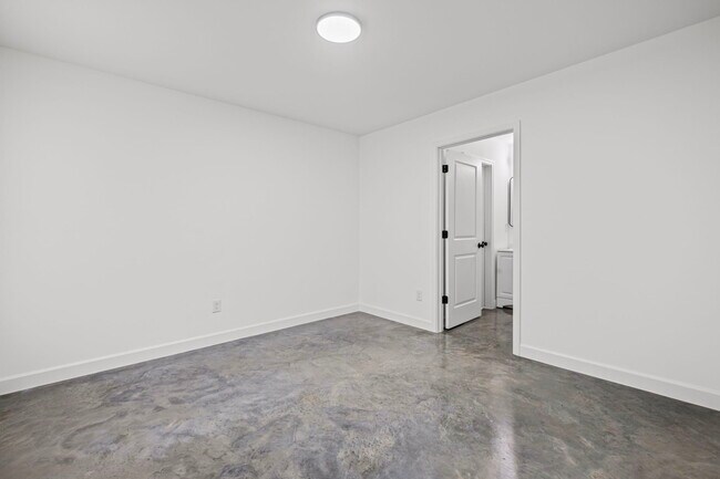 Building Photo - 1373-1375 COOPER ST