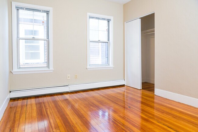 Building Photo - 21 Pennsylvania Ave