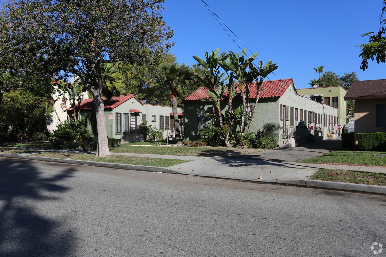 Primary Photo - 809 E Garfield Ave