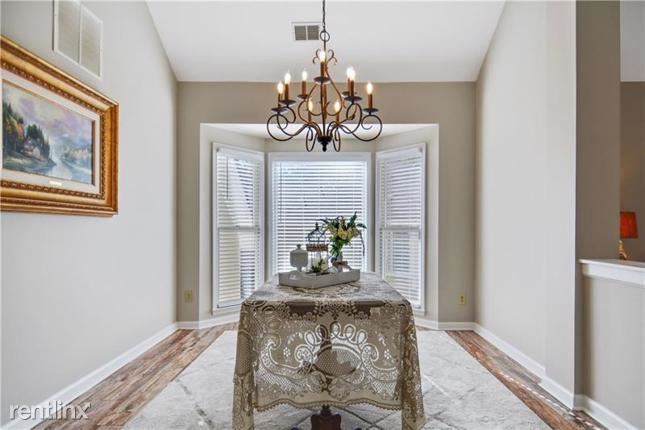 Building Photo - 4 br, 3 bath House - 120 River Terrace Court