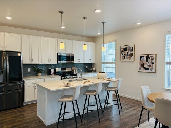 Foto del edificio - 1592 Castle Creek Cir