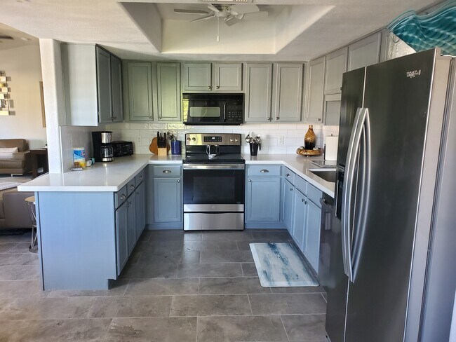 Seperate large kitchen - 9745 N 95th St