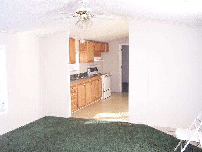 Foto del edificio - 143 Jordyn Layne Dr