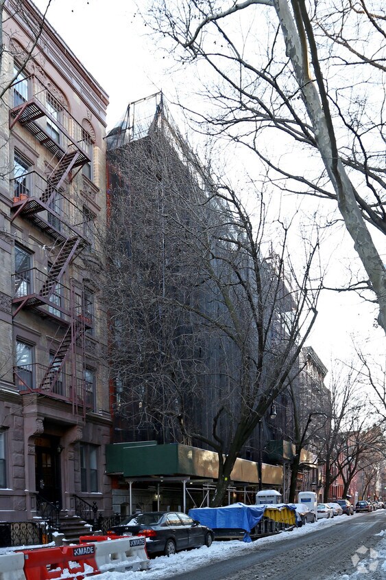 Building Photo - 74-76 Charles St