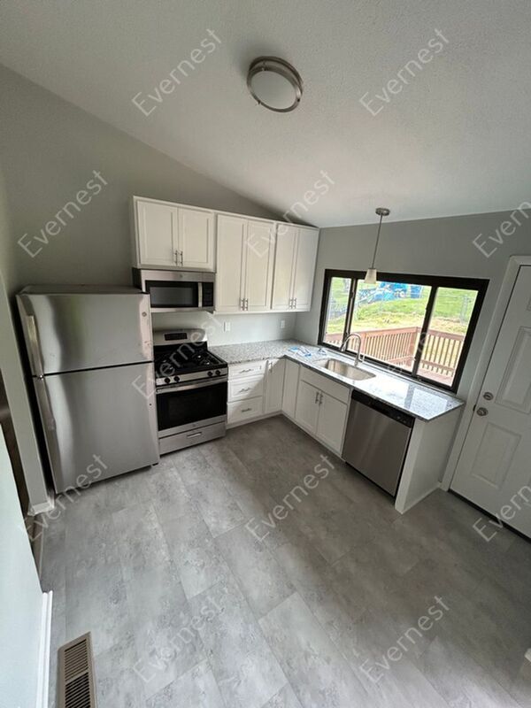 Foto del edificio - 12262 Jerries Ln