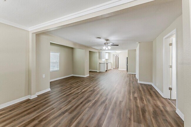 Building Photo - 1306 Shepherd Ave