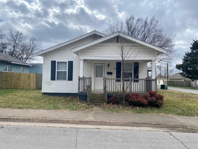 Photo - 1782 N Gregg Ave Apartment