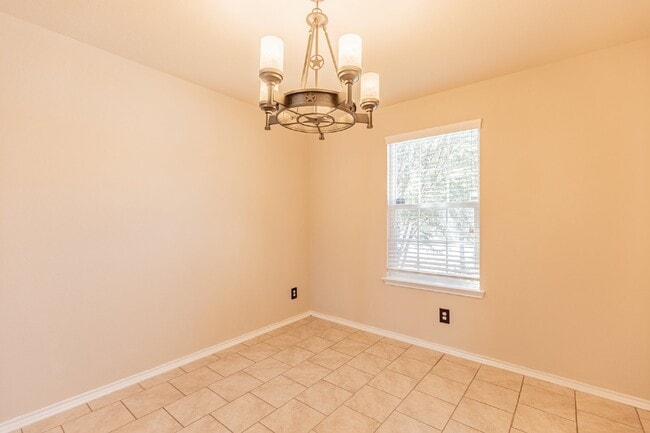 Building Photo - 1744 Emerald Edge