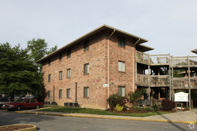 Building Photo - Henry Greene Apartments