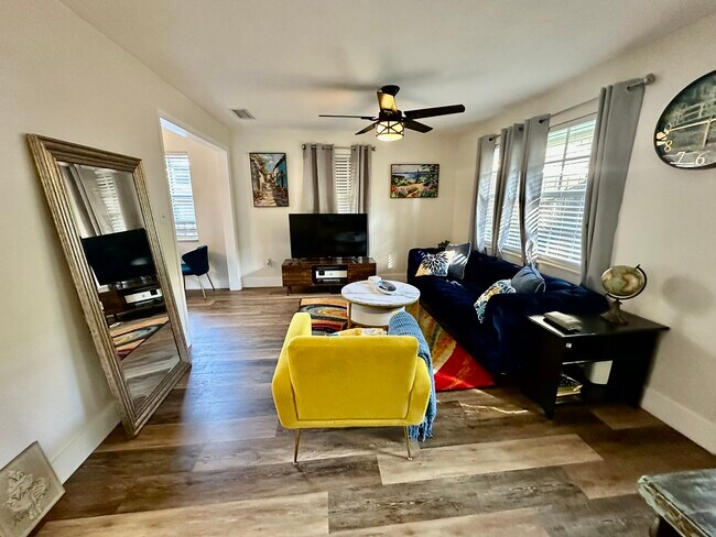 Foto del edificio - 1712 NE 5th Ct