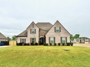 Building Photo - 4412 Davall Cir