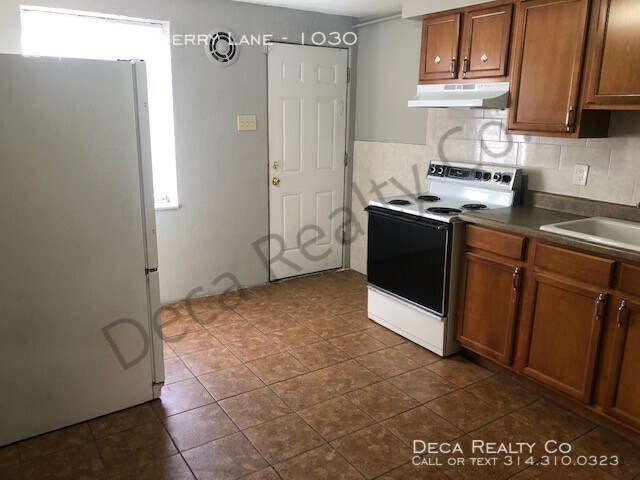 Building Photo - 3 Bedroom - 1.5 Bath Apartment near Clayton