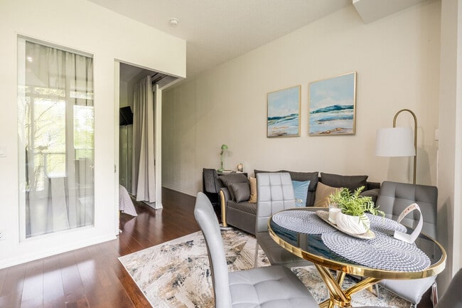 Photo du bâtiment - 209 Fort York Blvd