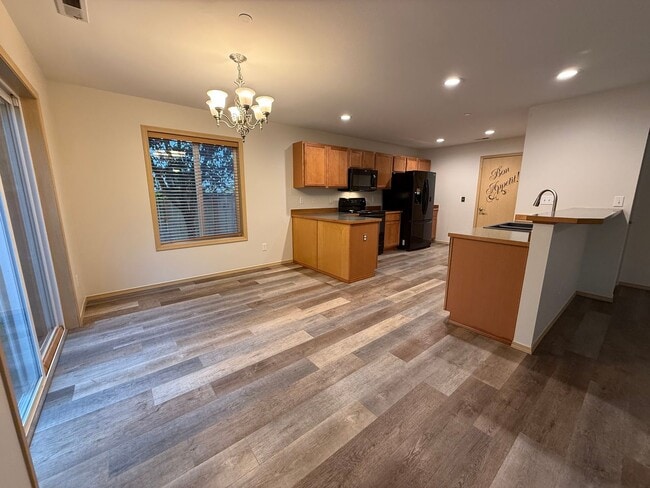 Foto del edificio - 3 Bedroom DuPont Home for Rent