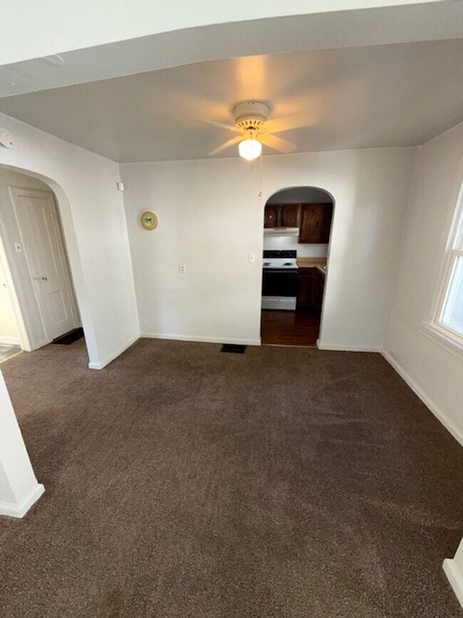 Building Photo - 817 Taylor Avenue, Evansville, IN 47713