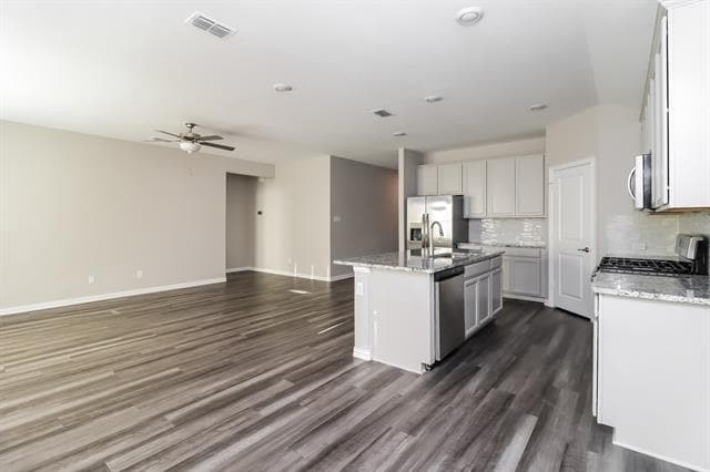 Building Photo - 2107 Silver Charm Ln