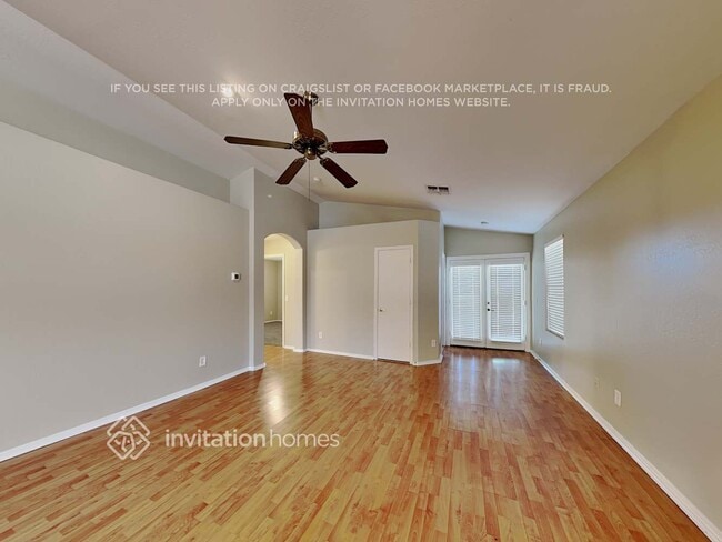 Foto del edificio - 17416 N 16th Pl