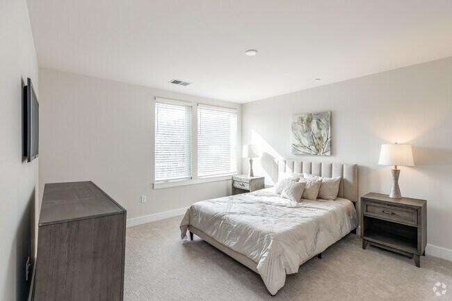 2 habitaciones, 2 baños - Estilo 3 (1093 pies cuadrados) - Dormitorio - Monroe Pointe