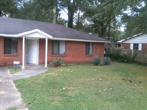 Primary Photo - 5360 Lee Cir