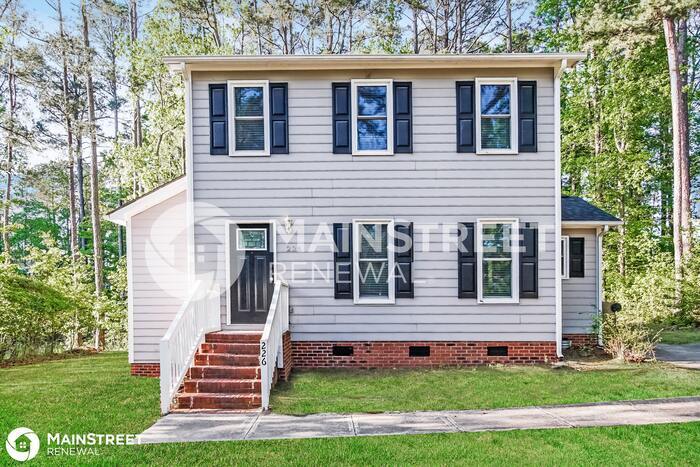 Primary Photo - 226 DOGWOOD AVE, CLAYTON, NC 27520