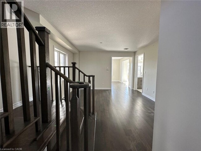 Building Photo - 17 Cahill Dr