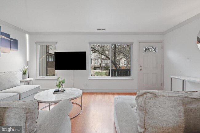 Foto del edificio - 1751 Westwind Way
