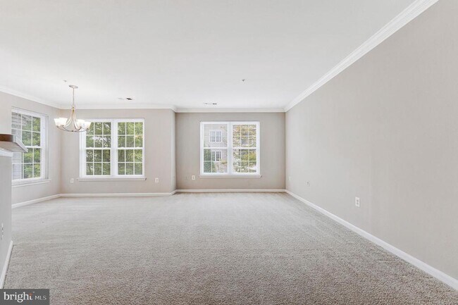 Building Photo - 12877 Fair Briar Ln