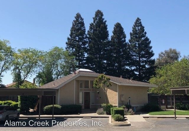 Building Photo - 516 Arcadia Dr