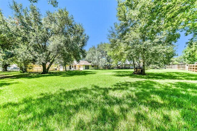 Foto del edificio - 3405 E Circle Dr